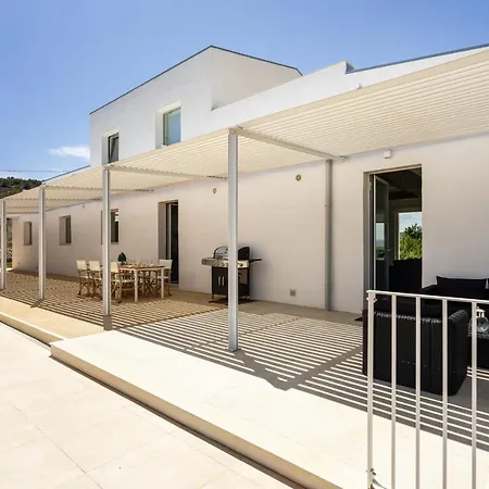 Mandorlo - Isulatravel Villa Noto