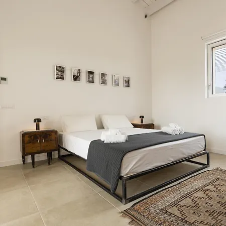 Mandorlo - Isulatravel Noto